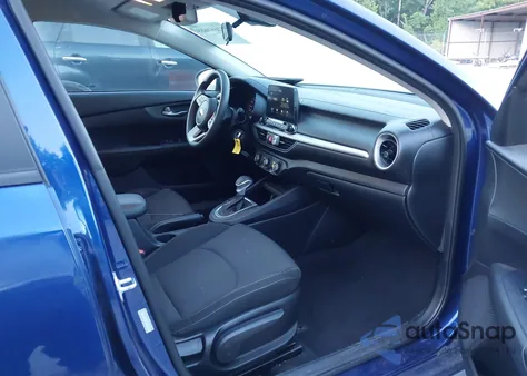 2021 Kia Forte Lxs из США, поврежденный, VIN 3KPF24AD0ME262840